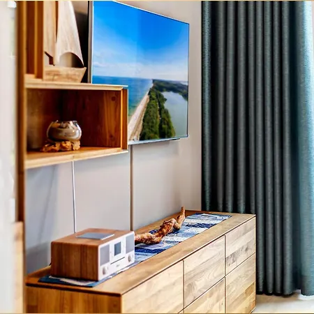 Semesterbostad Am Pier 7a Loddin